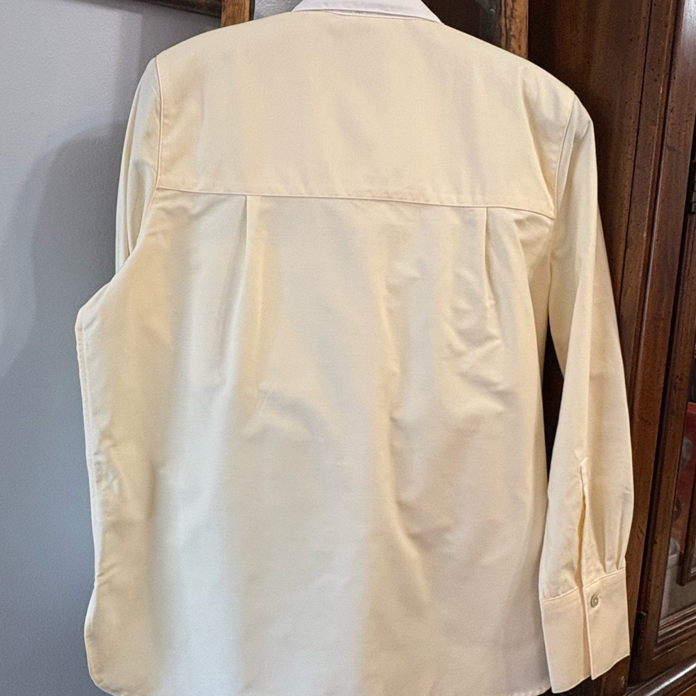Vince. Contrast-Collar Cotton Oxford Shirt - Butter (M) - Picture 3 of 4